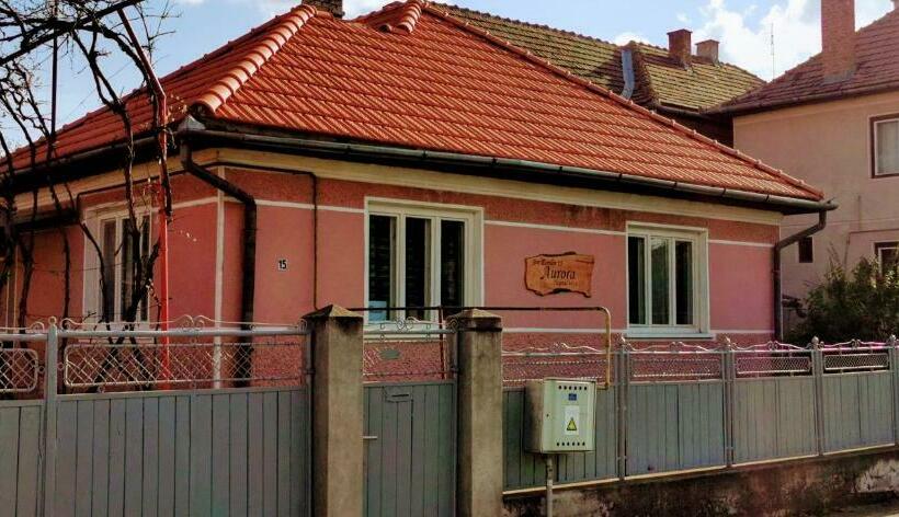 پانسیون Aurora Vendégház