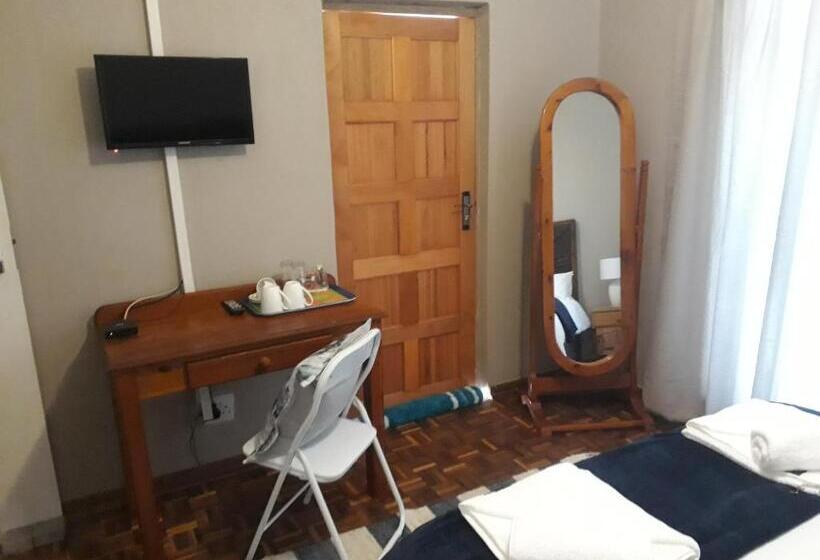 بنسيون Caledon Overnight Rooms