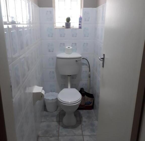 بنسيون Caledon Overnight Rooms