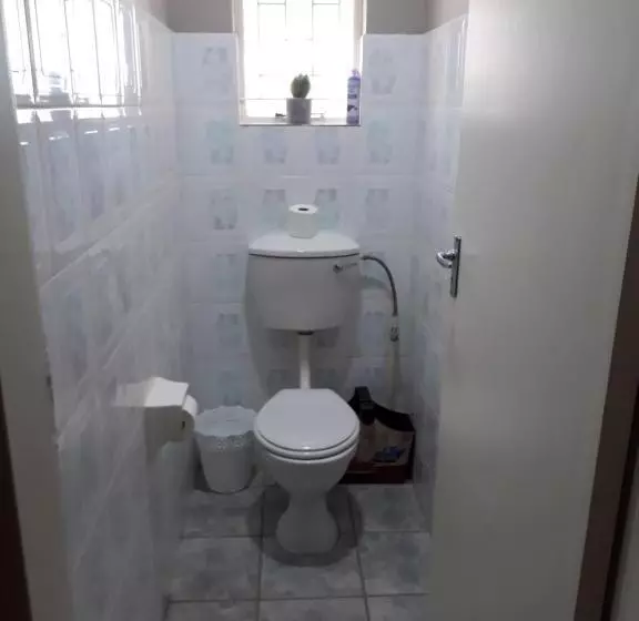 Majatalo Caledon Overnight Rooms