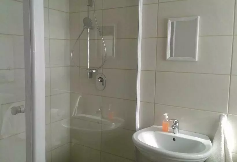 پانسیون Come Home In Oudtshoorn Self Catering Units