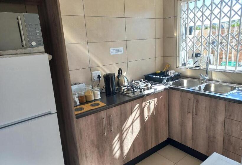 פנסיון Come Home In Oudtshoorn Self Catering Units