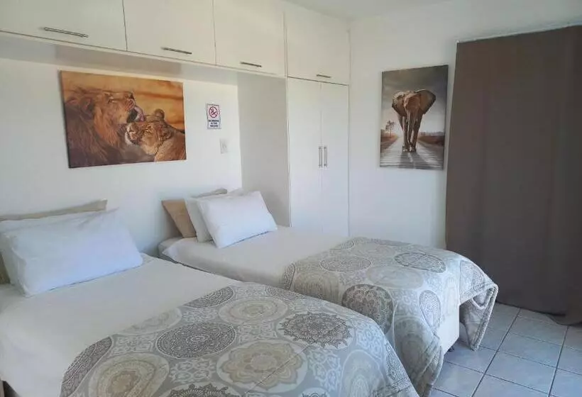 پانسیون Come Home In Oudtshoorn Self Catering Units