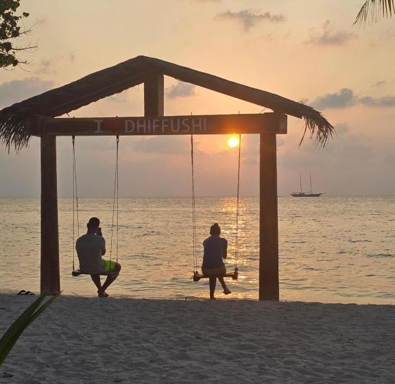 پانسیون Nirili Villa