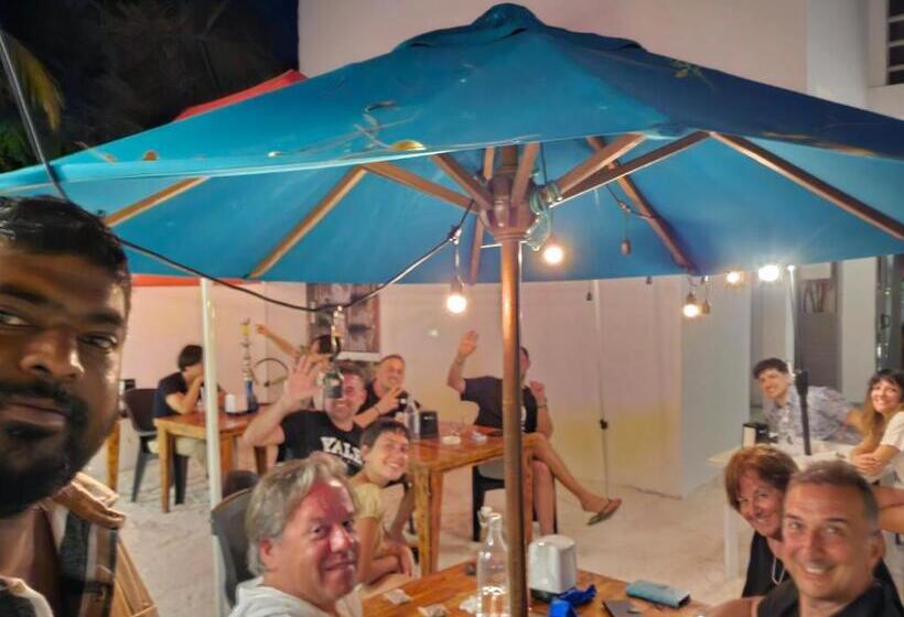 پانسیون Nirili Villa