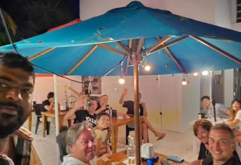 پانسیون Nirili Villa