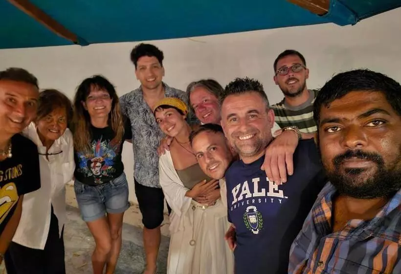 پانسیون Nirili Villa