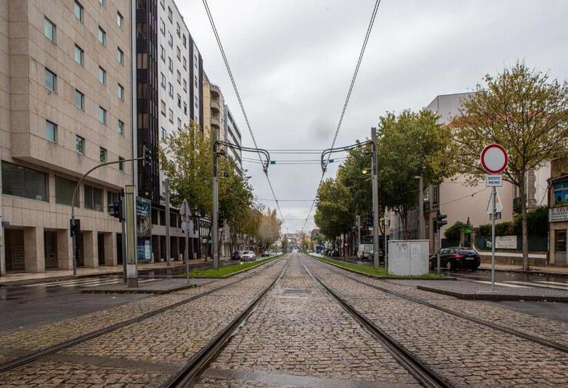 پانسیون Silva S Guest House