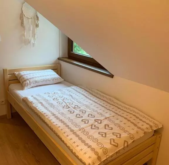 Yasna Apartments