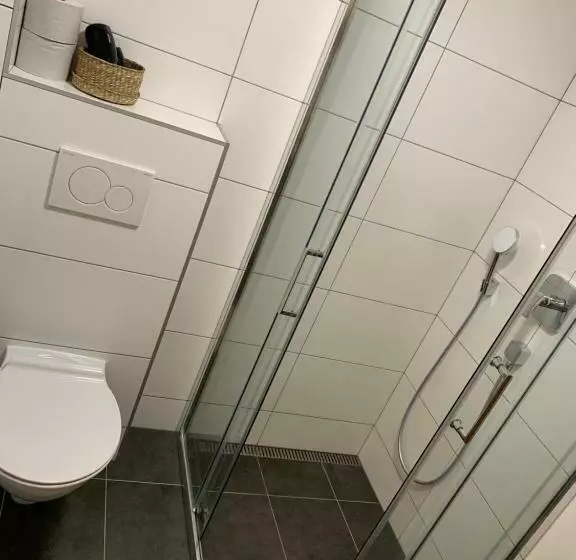 Yasna Apartments