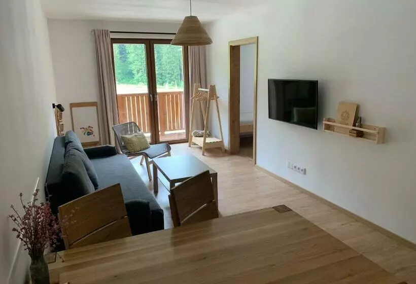 Yasna Apartments