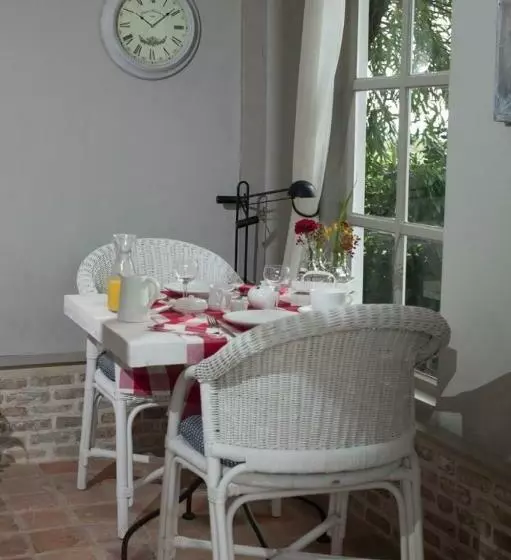 Aamiaismajoitus (B&B) In D Ouwe Vlaamse Schuur