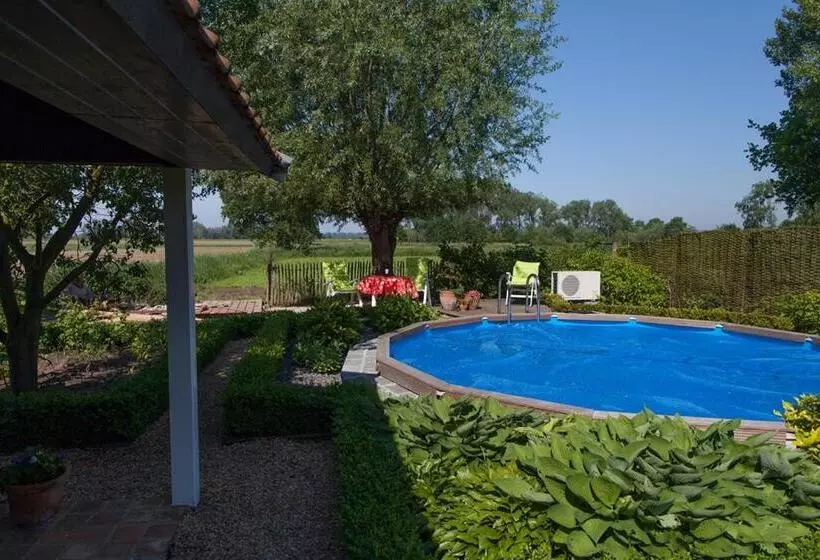 Aamiaismajoitus (B&B) In D Ouwe Vlaamse Schuur