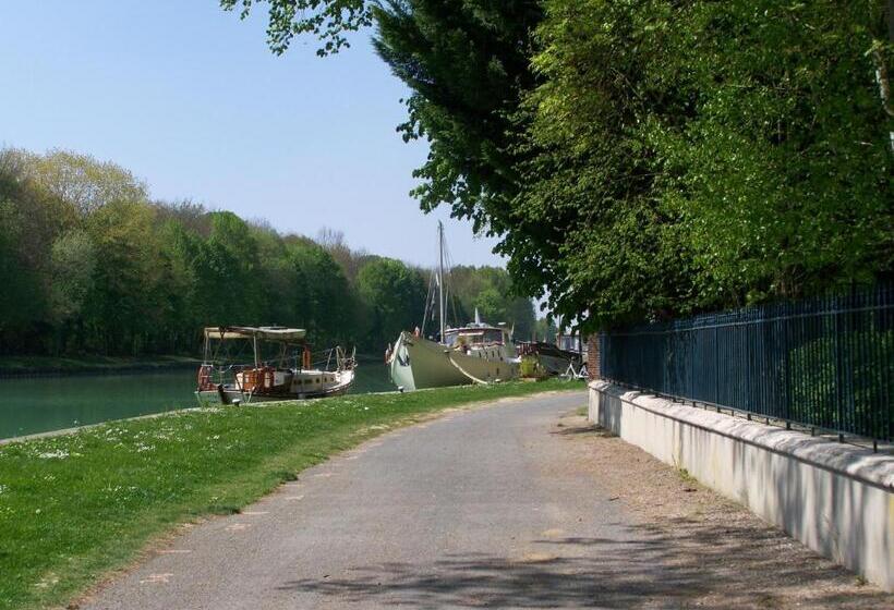 مبيت وإفطار La Tuiliere