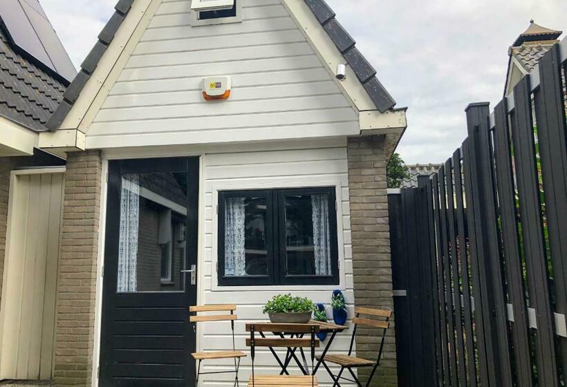 Bed and Breakfast Little House In Amsterdam