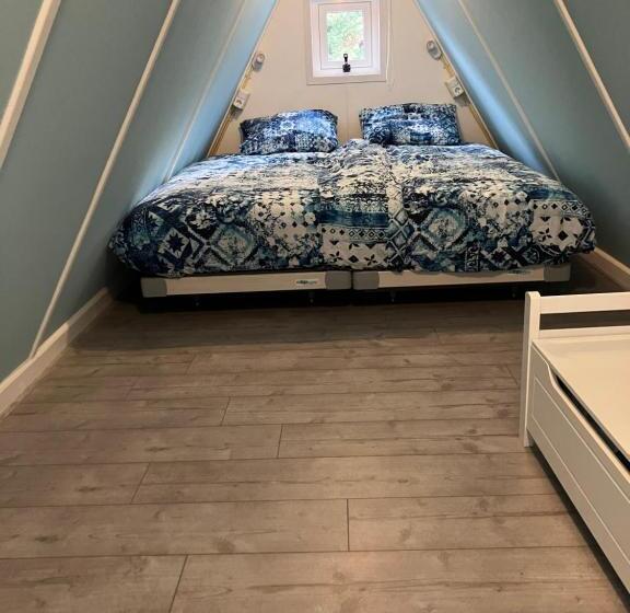 Bed and Breakfast Little House In Amsterdam