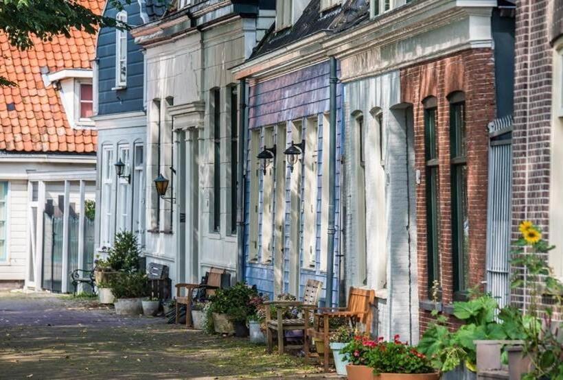 Bed and Breakfast Little House In Amsterdam