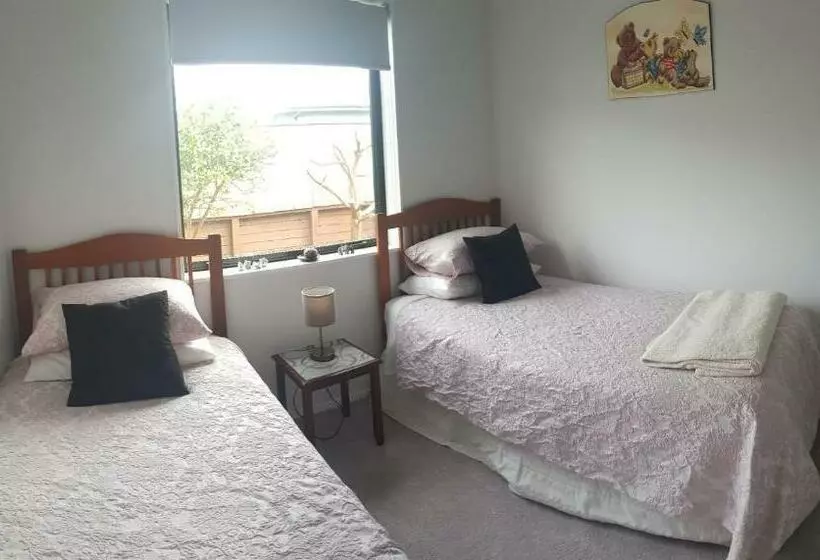 ベッドアンドブレックファースト Penrodbnb Shared Home