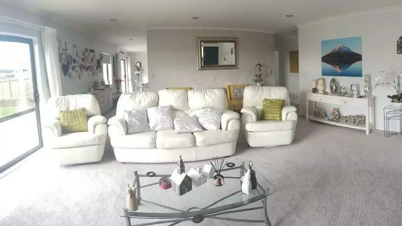 ベッドアンドブレックファースト Penrodbnb Shared Home