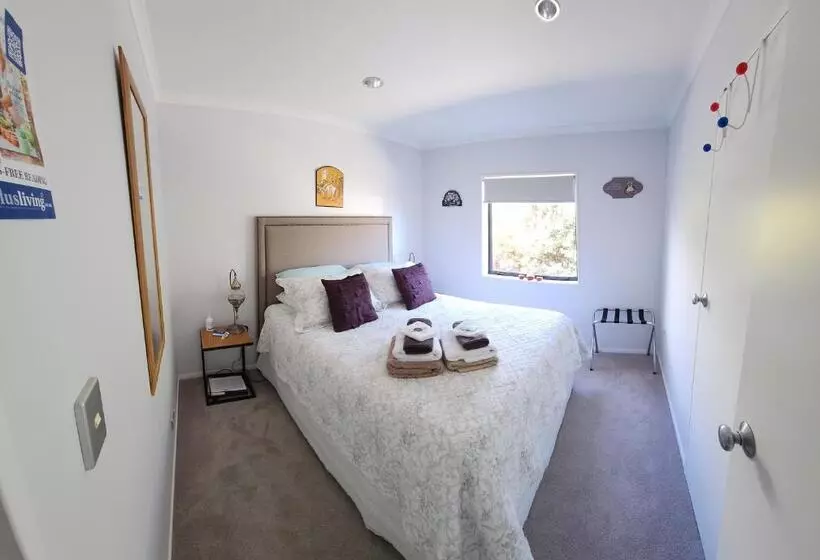 ベッドアンドブレックファースト Penrodbnb Shared Home