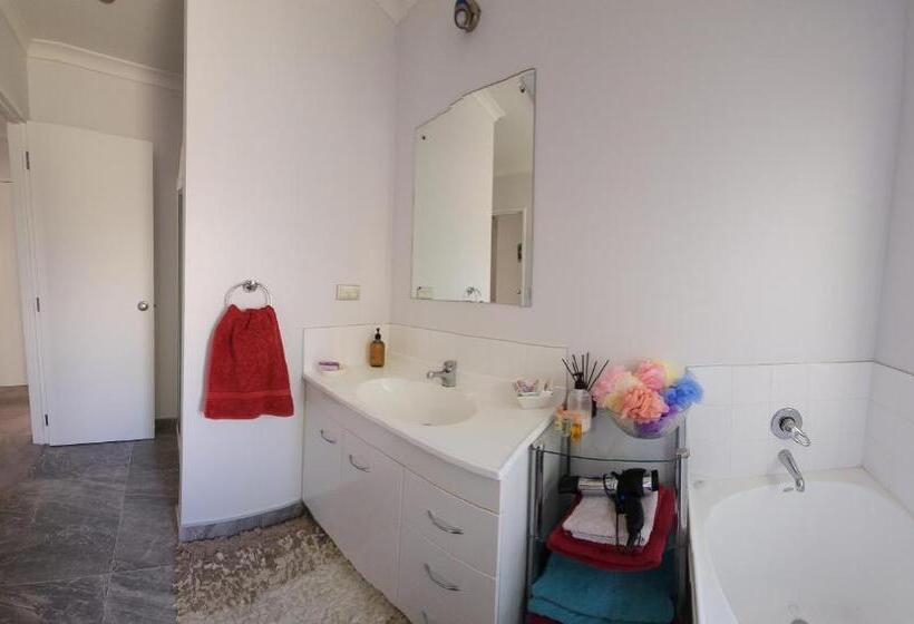 민박 Penrodbnb Shared Home