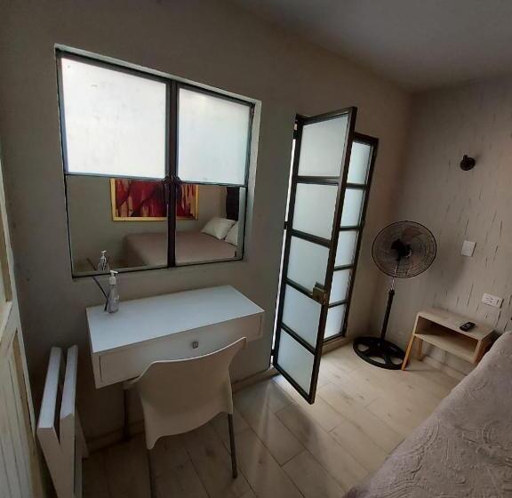 ホテル Alojamiento Romeo Y Julieta