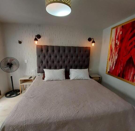 ホテル Alojamiento Romeo Y Julieta