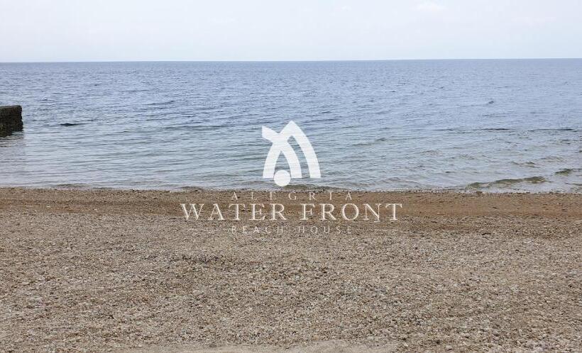 אתר נופש Alegria Water Front Beach House