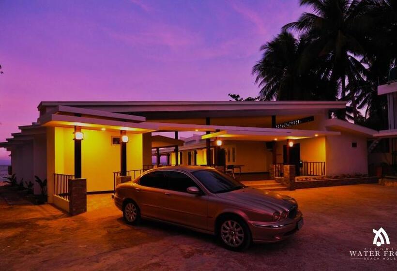 אתר נופש Alegria Water Front Beach House