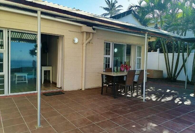 Southern Comfort   On The Pool