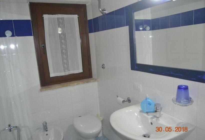 تختخواب و صبحانه Affitta Camere Il Pettirosso