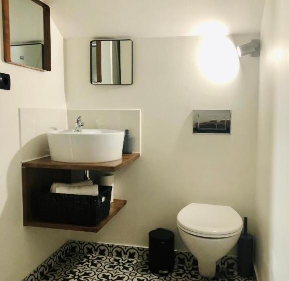 تختخواب و صبحانه Boreal Porto Gaia Patio & Pool