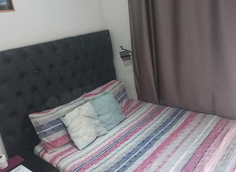 تختخواب و صبحانه Campafela Guest House