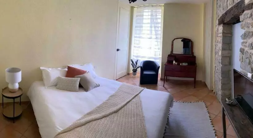 Aamiaismajoitus (B&B) Les Tilleuls