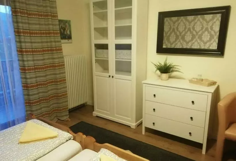 Aamiaismajoitus (B&B) Tannenhof