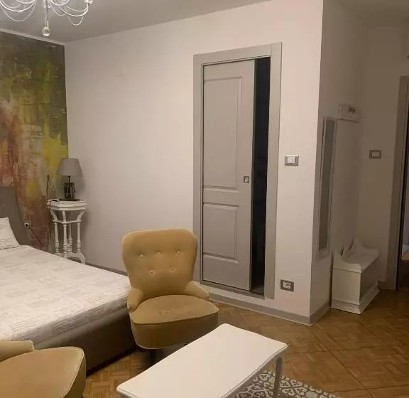 Bed & Breakfast The First