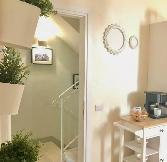 پانسیون Alessia House