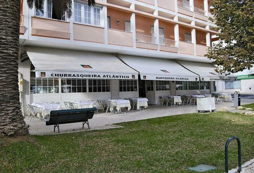 پانسیون Atlantic Waves Accommodation