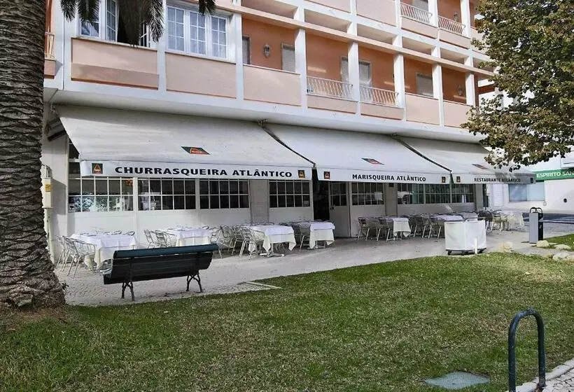 پانسیون Atlantic Waves Accommodation