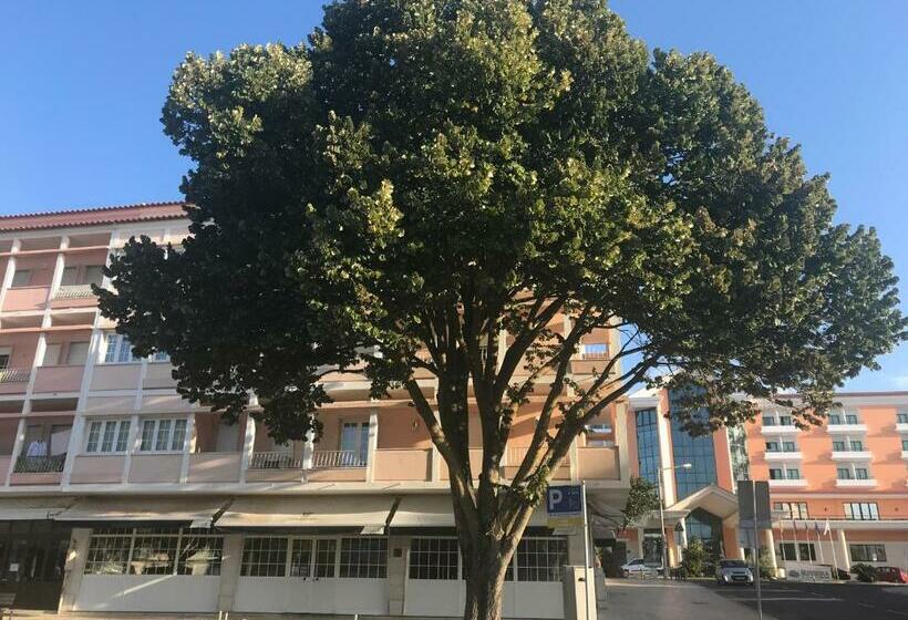 پانسیون Atlantic Waves Accommodation