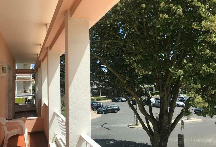 پانسیون Atlantic Waves Accommodation