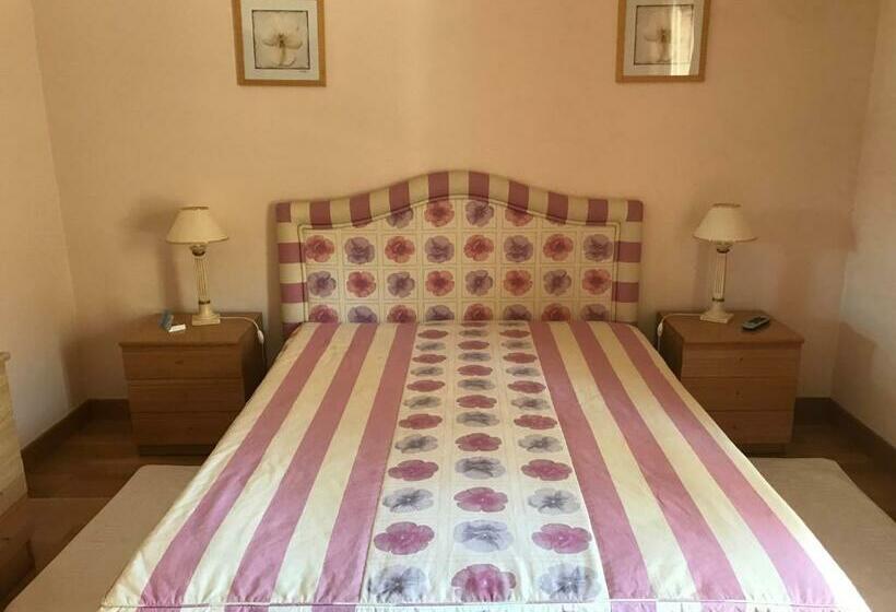 پانسیون Atlantic Waves Accommodation