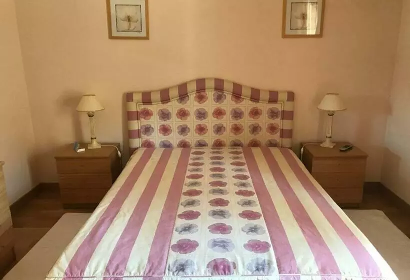 پانسیون Atlantic Waves Accommodation
