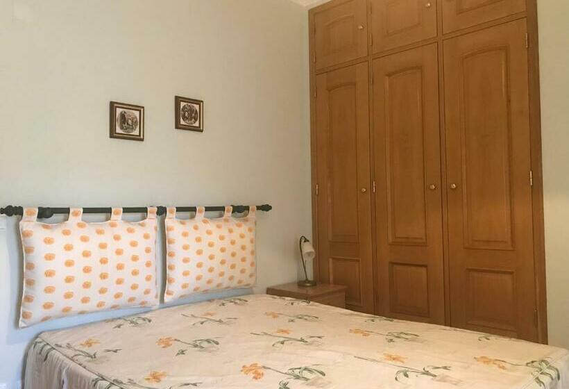 پانسیون Atlantic Waves Accommodation