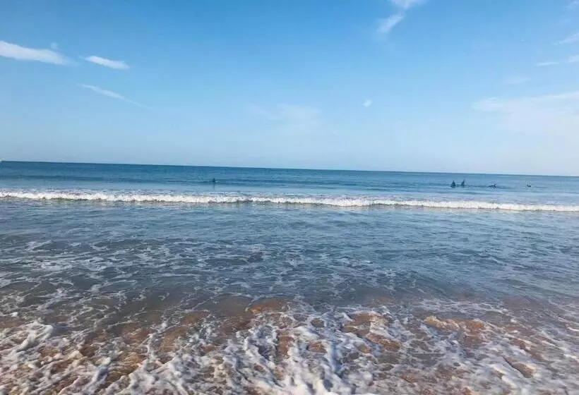 پانسیون Atlantic Waves Accommodation
