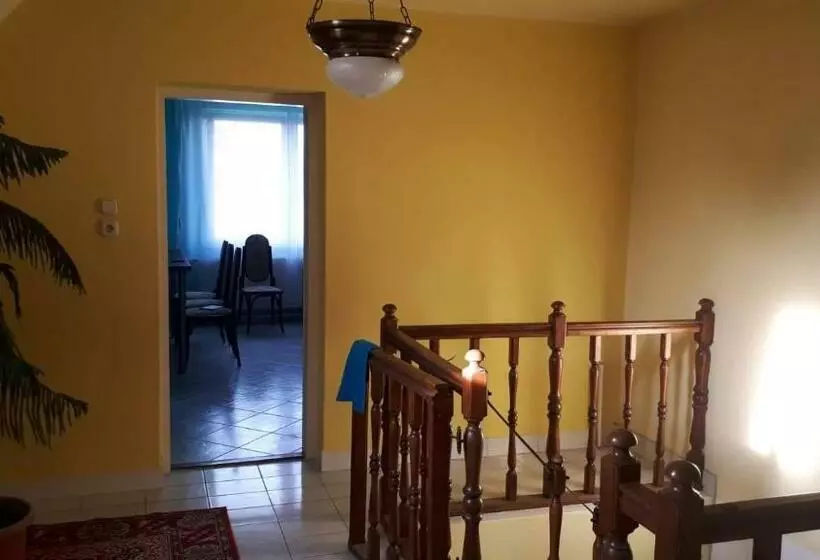 پانسیون Barátságos Ház Emelete