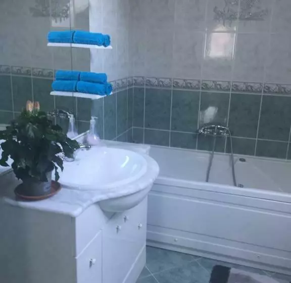 پانسیون Barátságos Ház Emelete