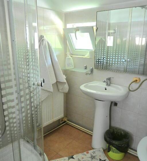 پانسیون Casa Luminita