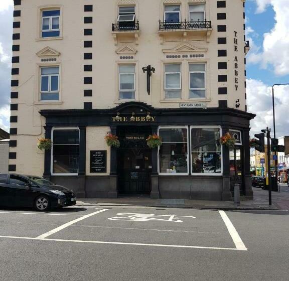 פנסיון Merciful King Room, In Zone 2 3