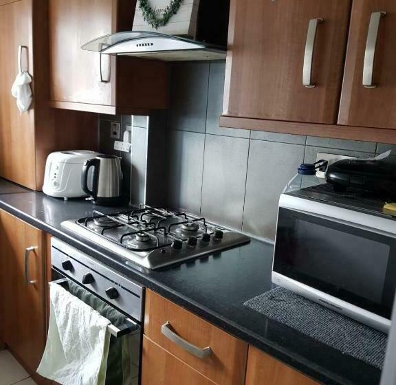 פנסיון Merciful King Room, In Zone 2 3